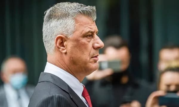 Thaçi ‘shkund’ politikanët: Jam krenar me Kosovën, por jo fytyrën e saj në botë