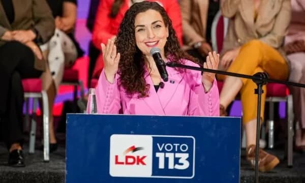 Vjosa Osmani: Gratë ruajtën identitetin e mbajtën familjen kur kombi kalonte kohë të errëta, Kosova fiton kur udhëheq gruaja