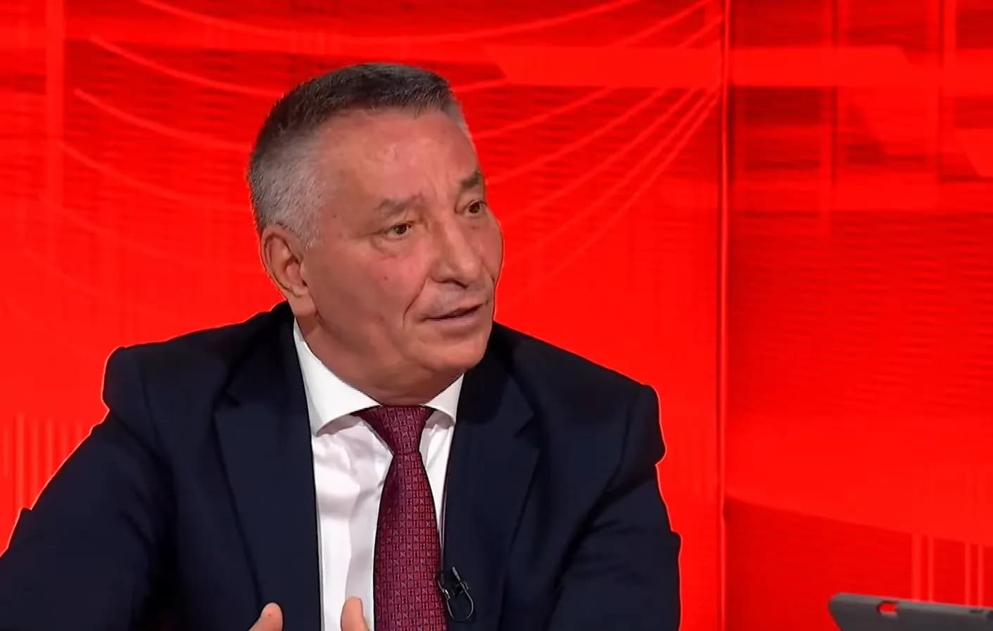A do të hynte AAK-ja në koalicion me VV-në, flet Lekaj