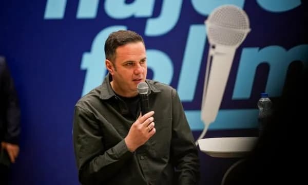 “Gabojnë nëse mendojnë që nënshtrohemi”, Abdixhiku i gatshëm për takim me Kurtin: Në fillim presidenti, ose zgjedhje