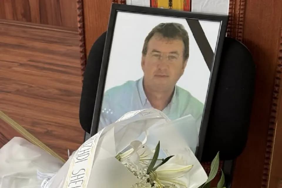 Hadergjonaj: I dhamë lamtumirën e fundit bashkëluftëtarit Vllaznim Maloku, lavdi jetës dhe veprës së tij