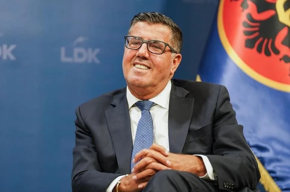 Haziri flet për kërkesën për dorëheqjen e Abdixhikut