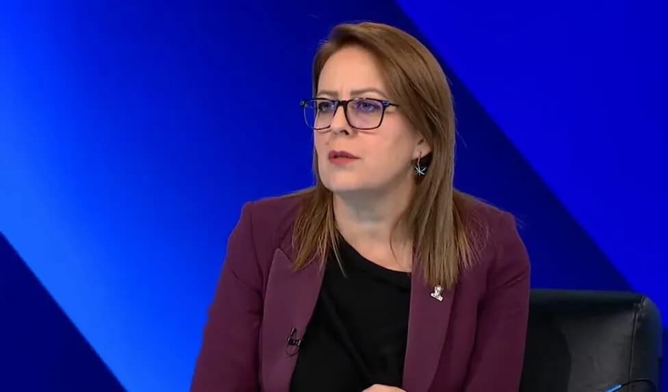 Hykmete Bajrami kërkon anulimin e testit të maturës: Ka humbur besueshmërinë, ministrja të marrë përgjegjësi
