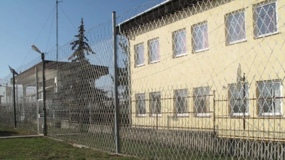 Ikin nga Qendra Korrektuese dy persona në Lipjan, kapen nga Policia