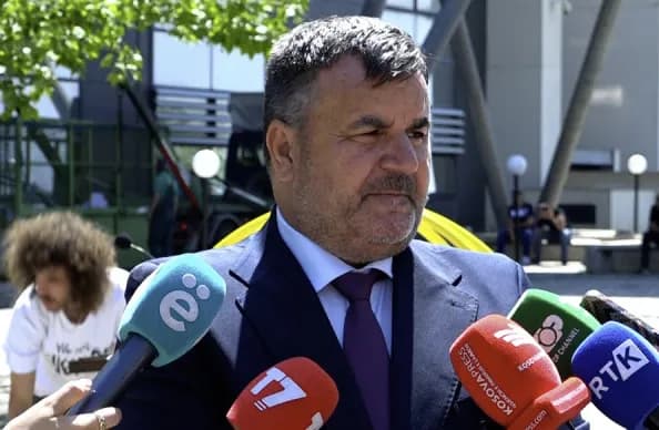 Keqpërdorimi i fëmijëve në fushatë, Qelaj: Do ta analizojmë rastin e Vushtrrisë
