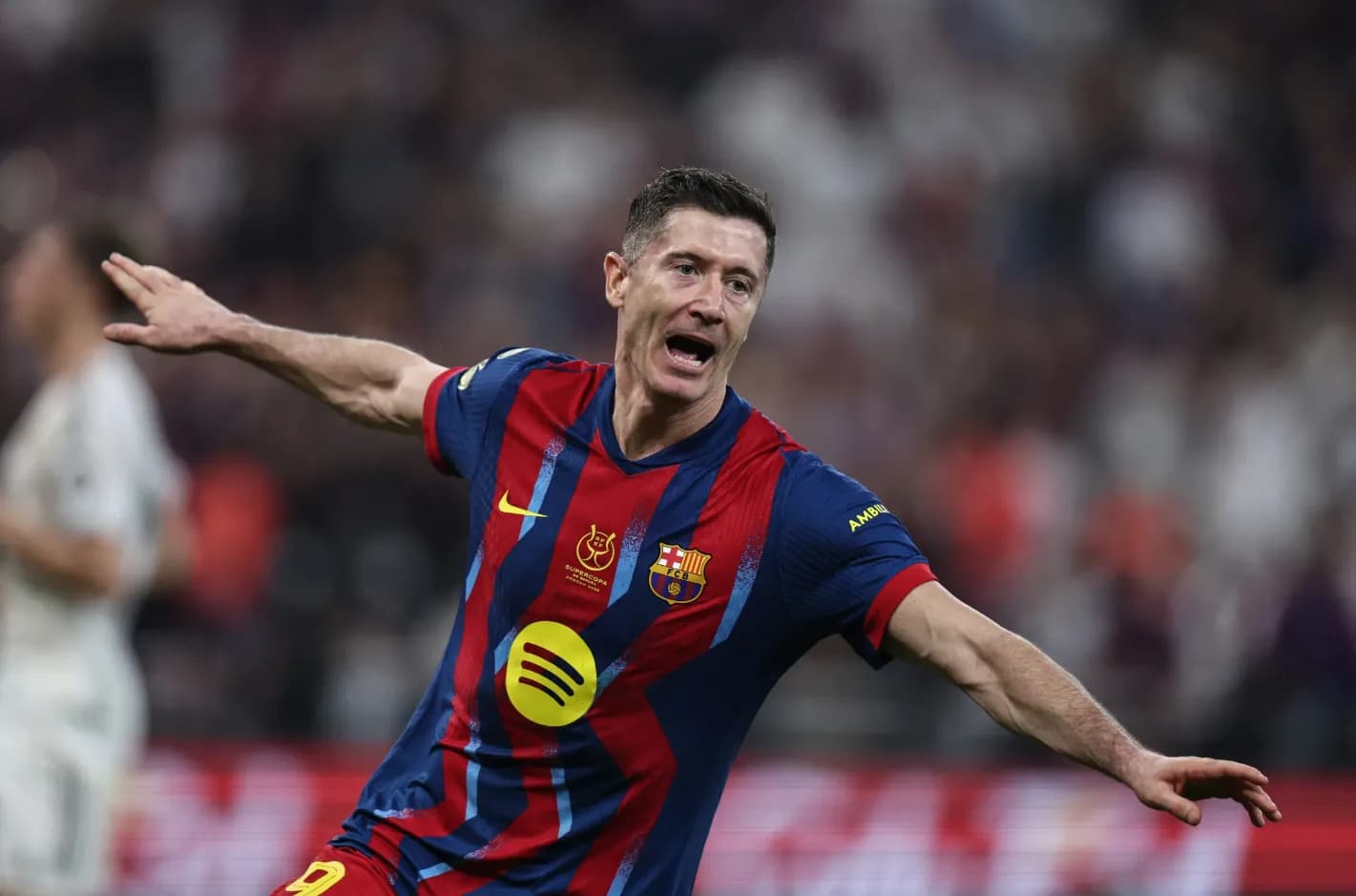 Lewandowski bëhet me skuadër të re, pritet zyrtarizimi