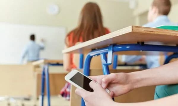 ‘‘Për matematikë e shkencat ekzakte’’, Përdorimi i inteligjencës artificiale nga nxënësit, ekspertët kërkojnë mekanizëm kontrolli
