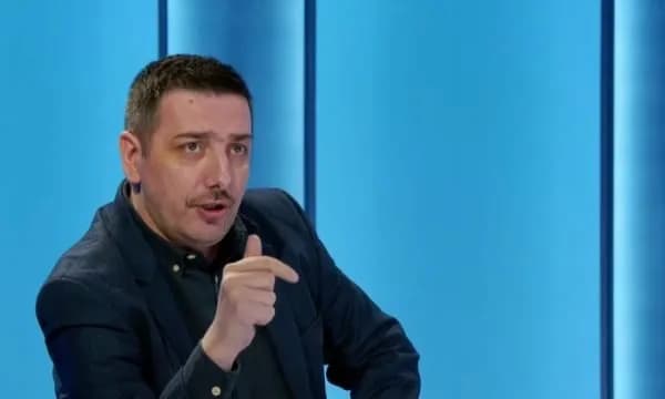 Syla për Abdixhikun: Po sillet sikur të ishte Rugova, veç ti edhe Albini nuk gaboni