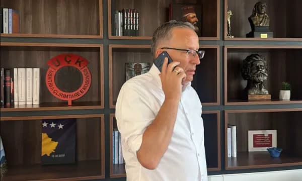 Hamza në telefon me Thaçin pas caktimit të datës së aktgjykimit: Biseda përfundoi me shpresën se shumë shpejt do të shihemi në Kosovë