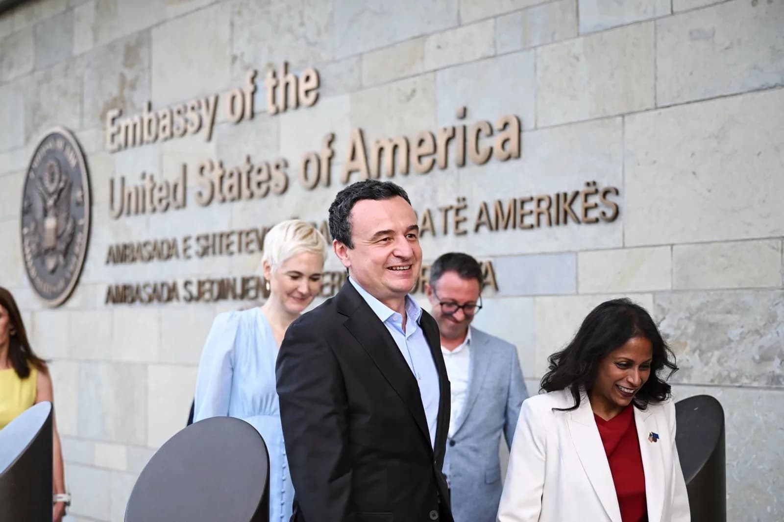 Kurti: Këmbënguljes dhe sakrificës së popullit tonë për liri e pavarësi, i erdhi ndihma amerikane