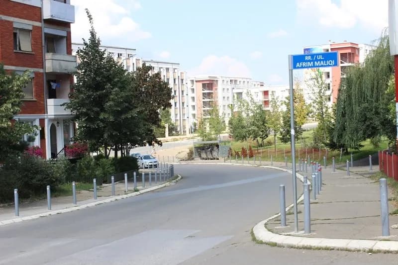 Mbyllet për qarkullim një segment i rrugës “Afrim Zhitia” në Prishtinë, ja rrugët alternative
