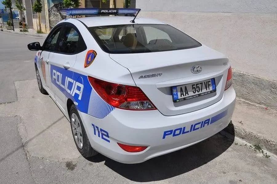 Një personi në Shkodër i vendosen lëndë plasëse në automjet – policia jep detaje