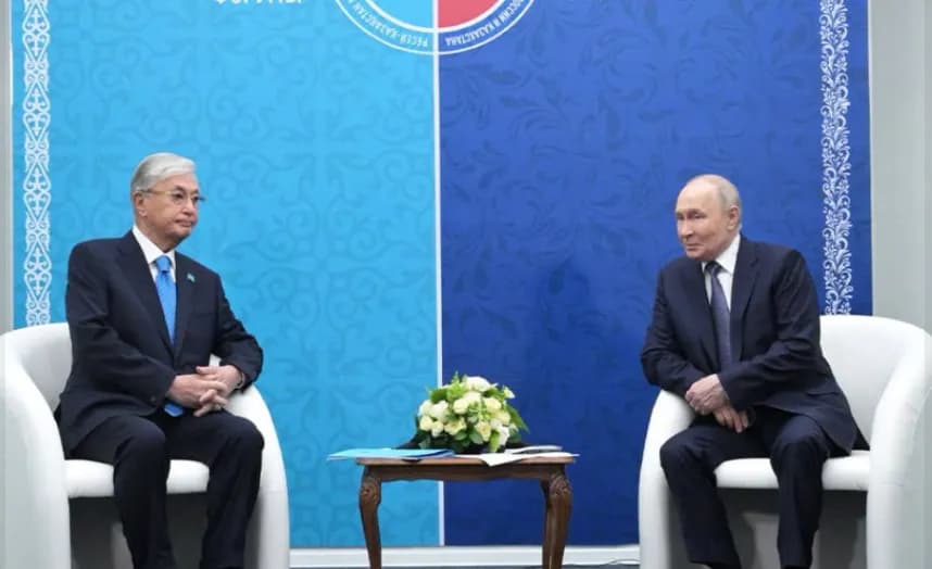 Presidenti i Kazakistanit ia thotë në sy Putinit: Ndalini luftimet në Ukrainë