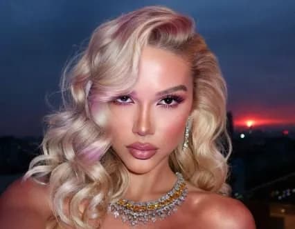 Sara Kolami “ngrit temperaturat” me fotot e fundit në bikini