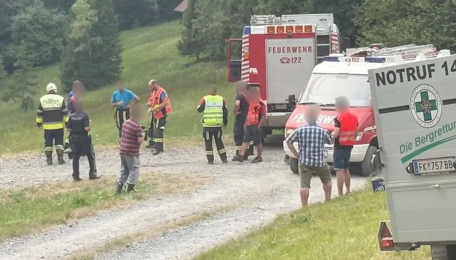 Tragjedi në Austri: Babai dhe vajza 6-vjeçare humbin jetën pas përmbysjes së traktorit