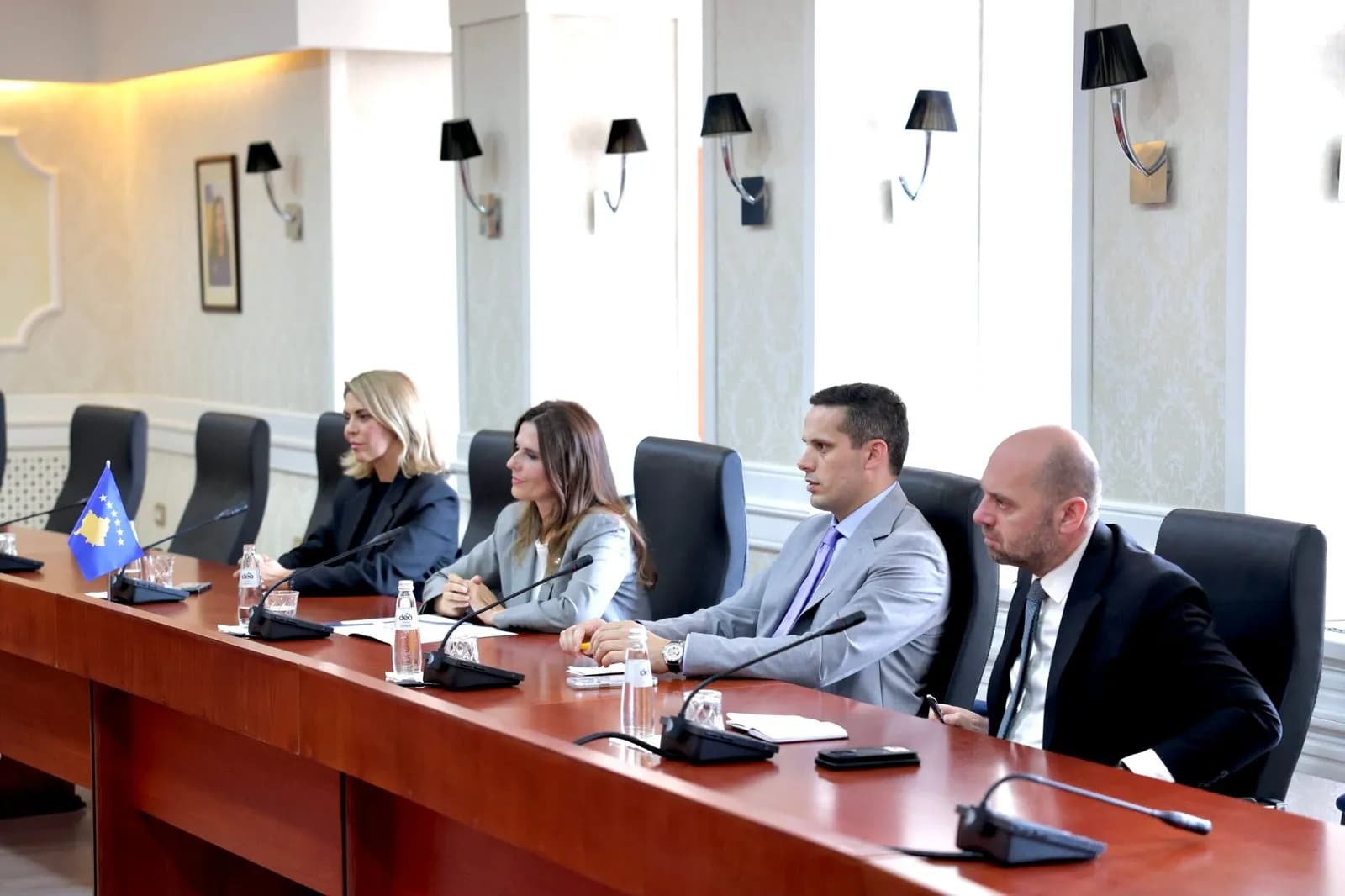 Çitaku takon ministrin francez Benjamin Haddad: Franca të intensifikojë mbështetjen për Kosovën