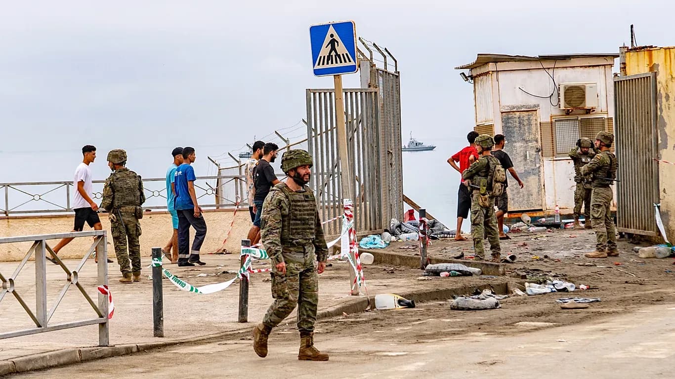 Kriza e migrantëve “paralizon” Ceutën, mbyllen dyqanet dhe mungon buka