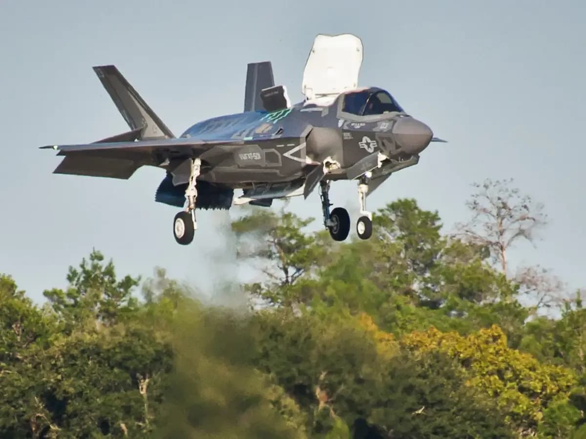 Rrëzohet një avion luftarak F-35 në Kaliforni, shpëton piloti