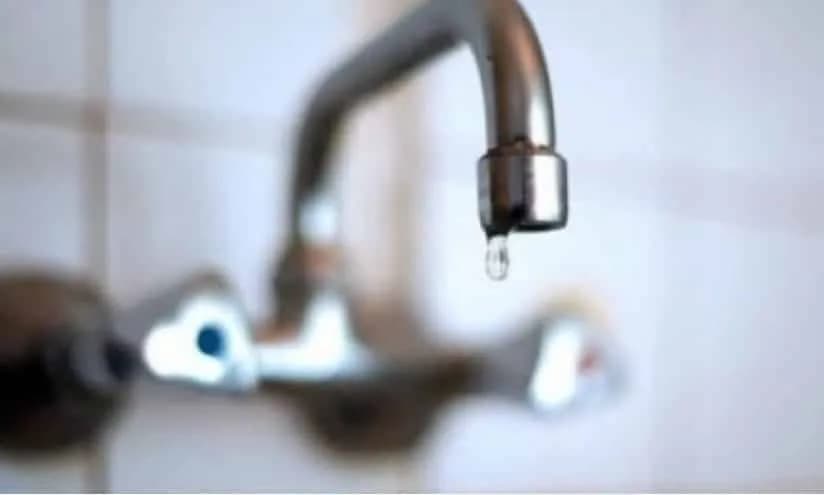Uji në Hoçë të Madhe përkohësisht jashtë standardeve për pije